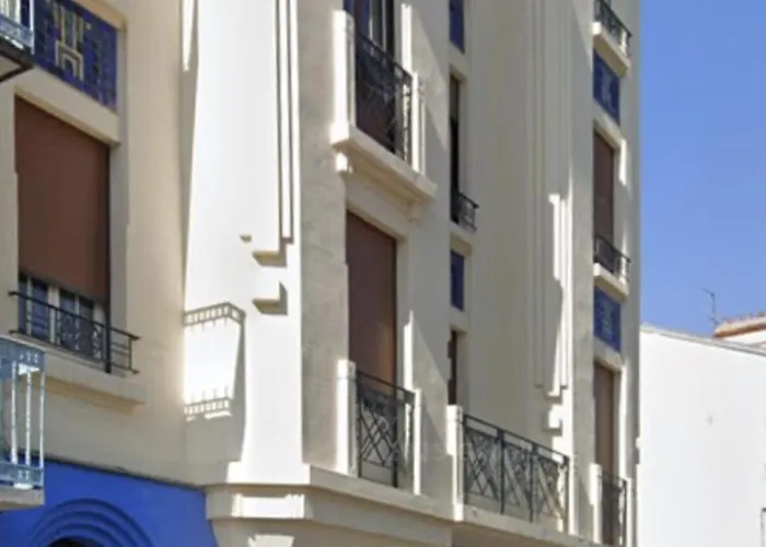 Spacious With Balconies Downtown * Клермон-Ферран